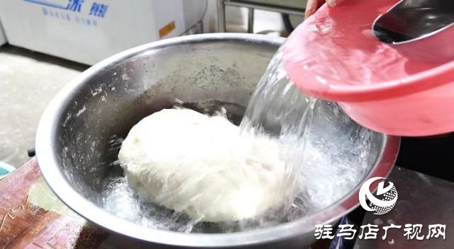 長壽之鄉的美食故事——春會的涼皮情