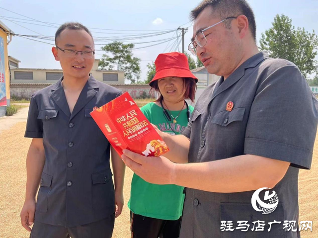泌陽縣：民警走進田間地頭開展調解業務指導培訓