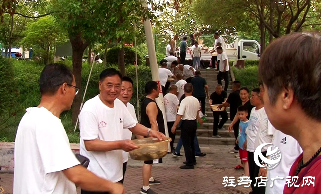 西平縣洪河公園舉辦2024年夏季漁業增殖放流活動
