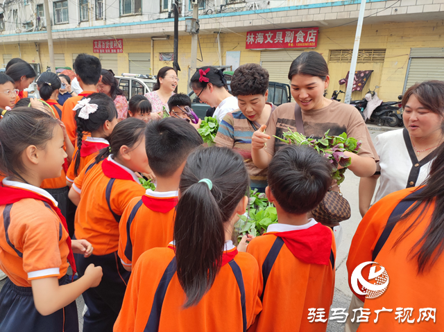 駐馬店市第四小學：勞動實踐收獲豐 愛心義賣傳真情