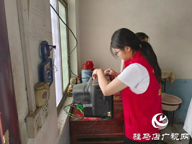 新蔡縣孫召鎮：關愛送給敬老院老人
