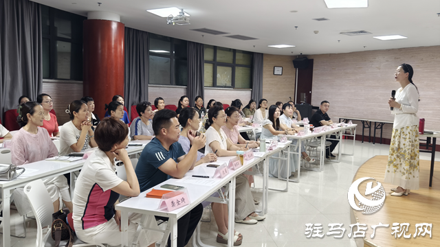 駐馬店市總工會職工夜?！懊阑曇粲柧殸I”開課啦