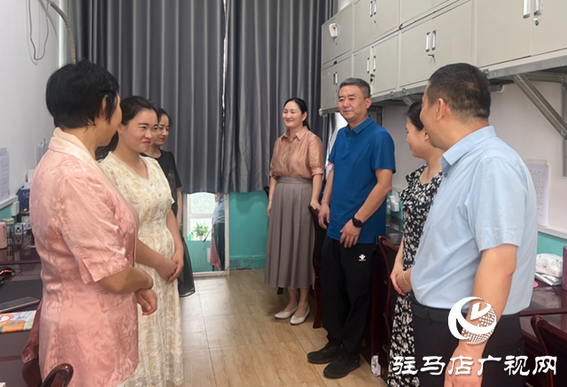 驛城區雪松街道：開展慰問活動 致敬教師節