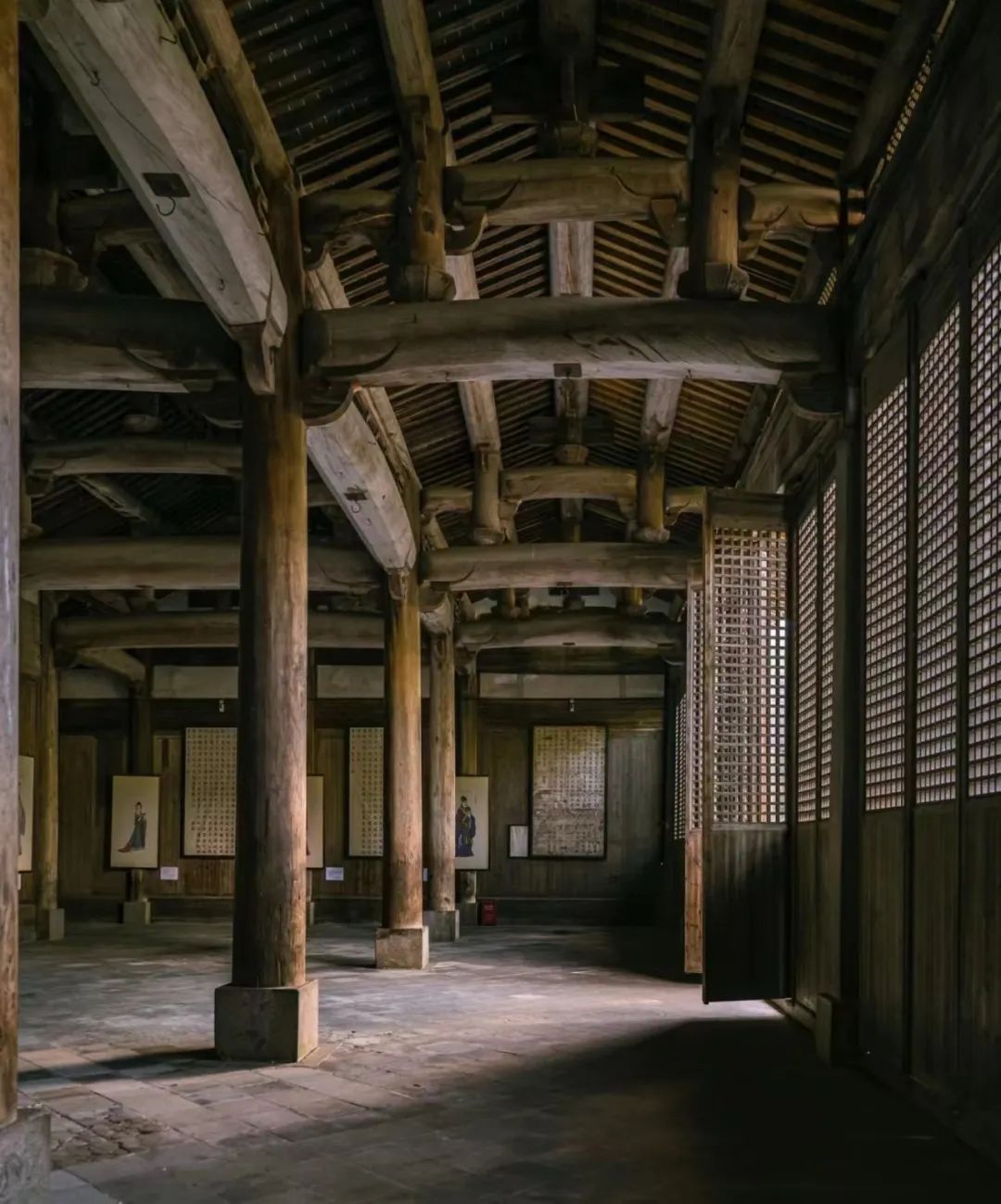 老祖宗懂技術又懂審美，木構古建上的一輪“新月”