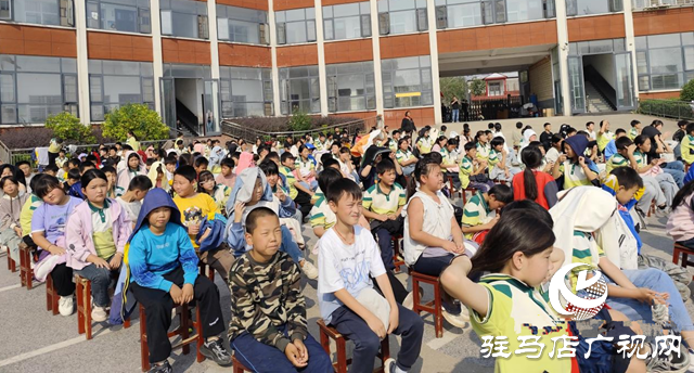 新蔡縣送戲下鄉活動走進佛閣寺鎮 