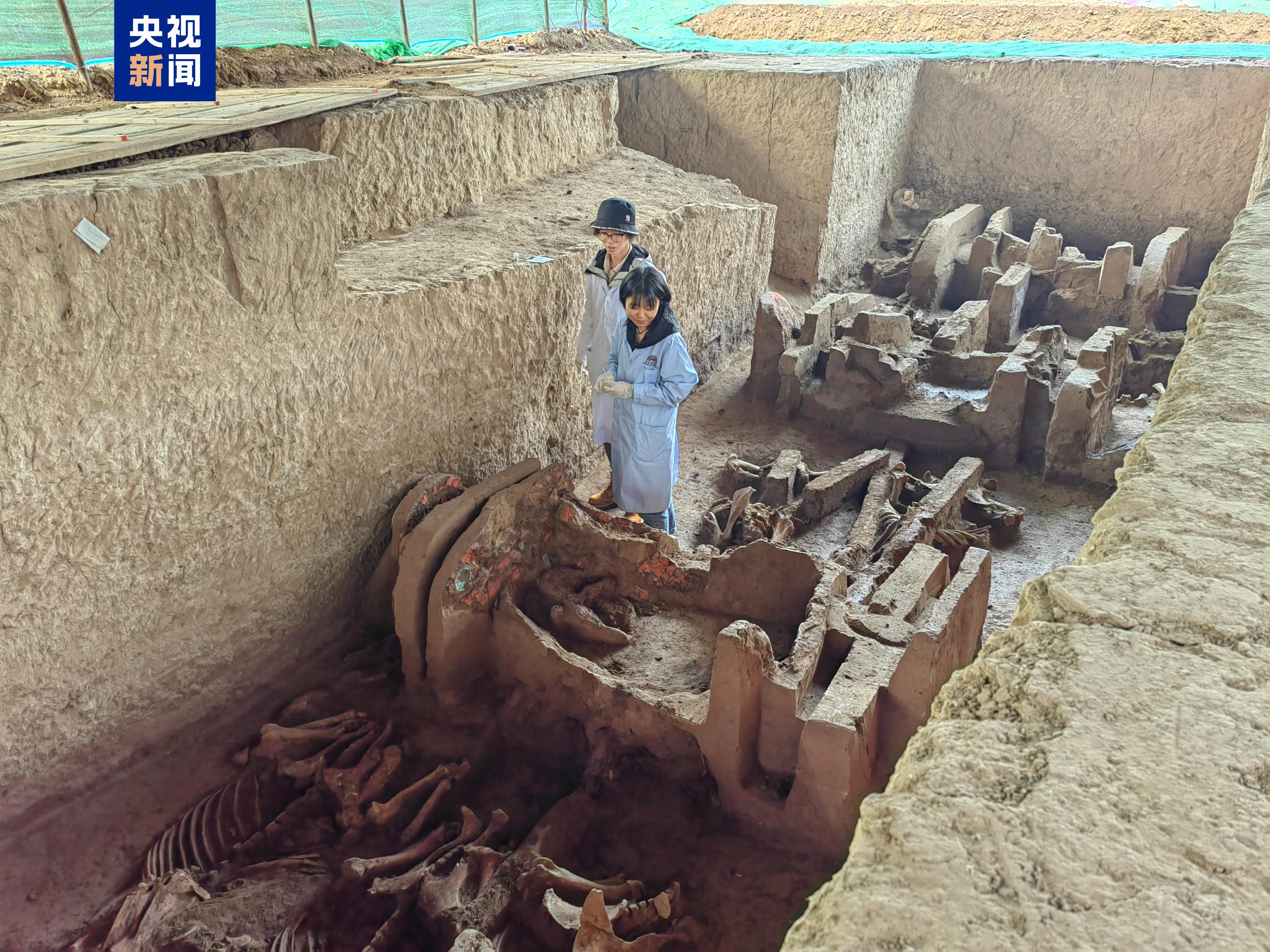 西安一考古工地發掘古墓葬3000余座 車馬坑30多座