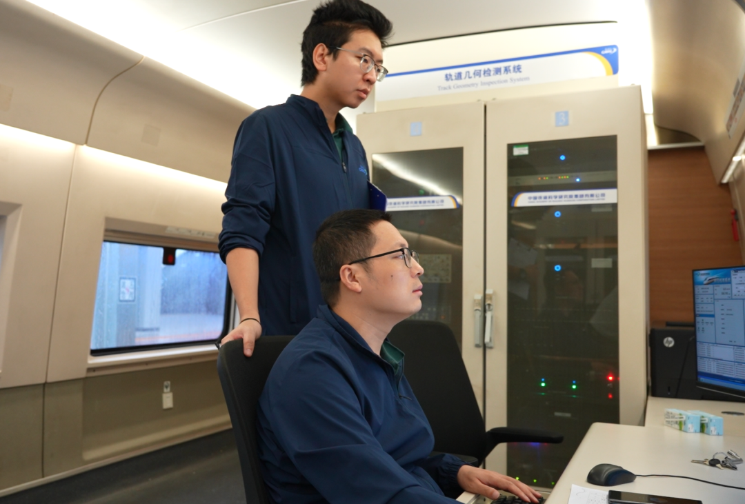 聯調聯試！檢測列車最高時速達385公里