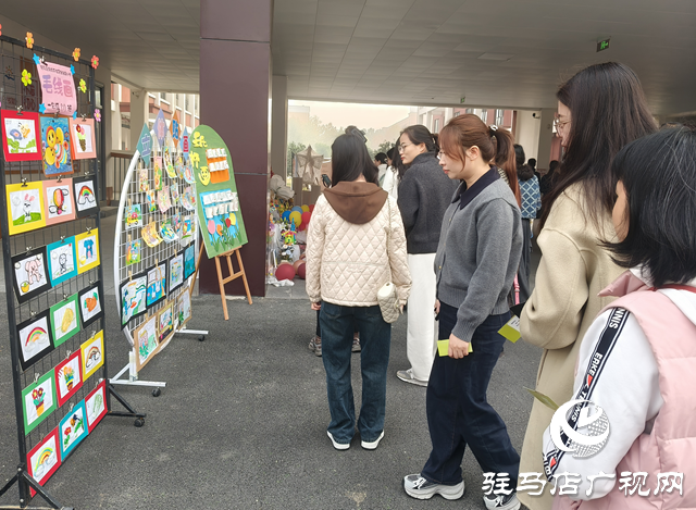 駐馬店經濟開發區金雀路小學舉行第一屆家長開放周活動