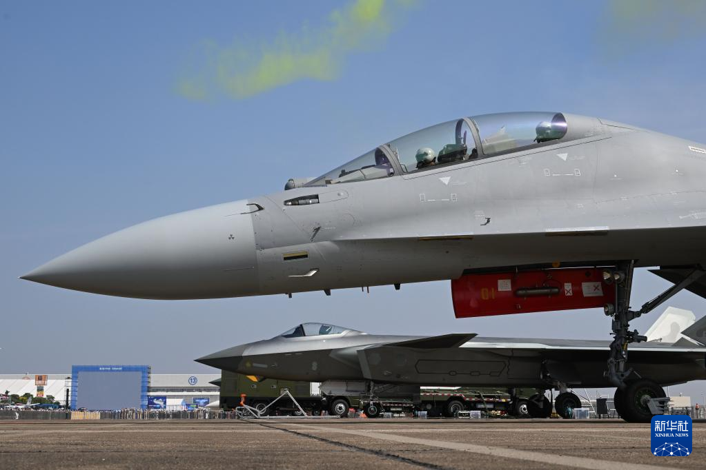 空軍36型武器裝備在中國航展成體系亮相 展現人民空軍轉型跨越新成就