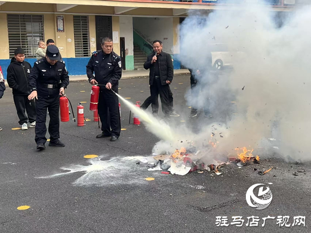 新蔡縣練村鎮：消防演練進校園 筑牢安全“防火墻”