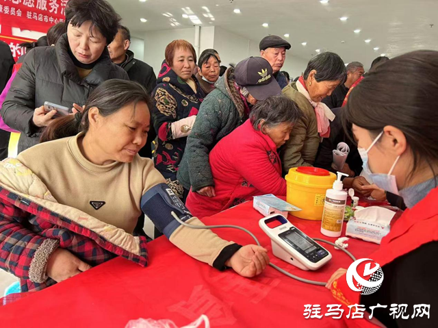 驛城區香山街道前張社區 健康科普進社區，義診服務暖人心