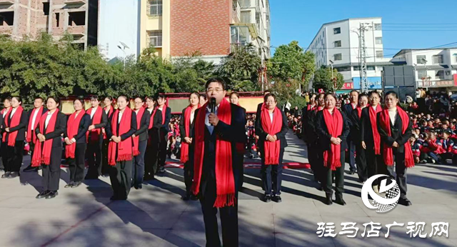 驛城區蟻蜂鎮：千人誦經典 書香潤少年
