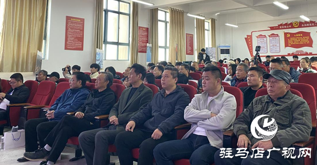 駐馬店市攝影藝術展預熱啟動 巡回輔導講座提升創作水平