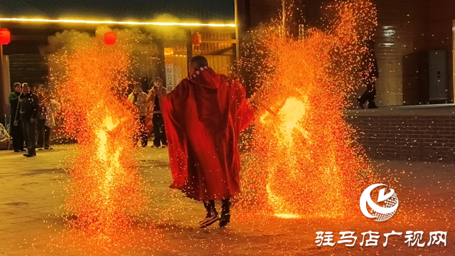 泌陽縣：冬季“村晚” 奏響鄉村歡樂頌