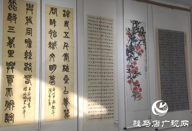 西平縣舉辦“慶元旦迎新春”鄉村書畫展