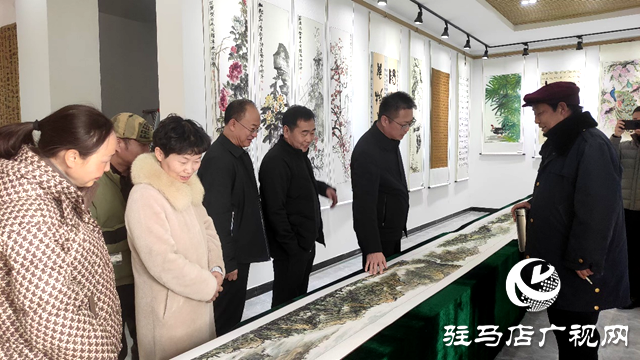 西平縣舉辦“慶元旦迎新春”鄉村書畫展