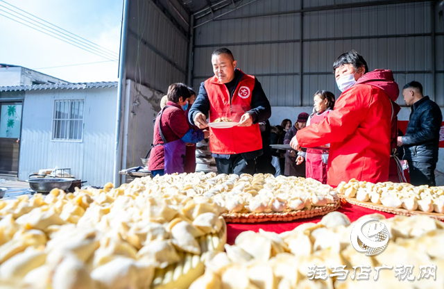 西平縣嫘祖鎮：千人餃子宴 歡樂迎新年