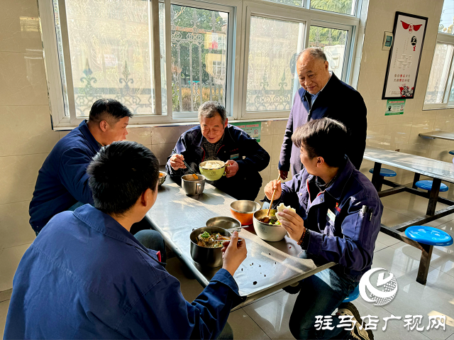 張銀良元旦看望托養殘疾人和一線殘疾職工