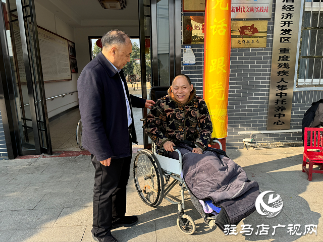 張銀良元旦看望托養殘疾人和一線殘疾職工