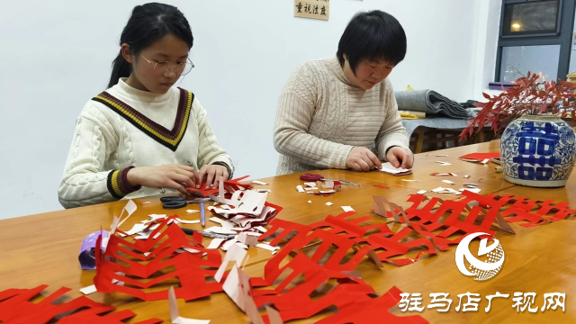 泌陽縣文聯舉辦2025年剪紙公益課堂，傳承非遺文化
