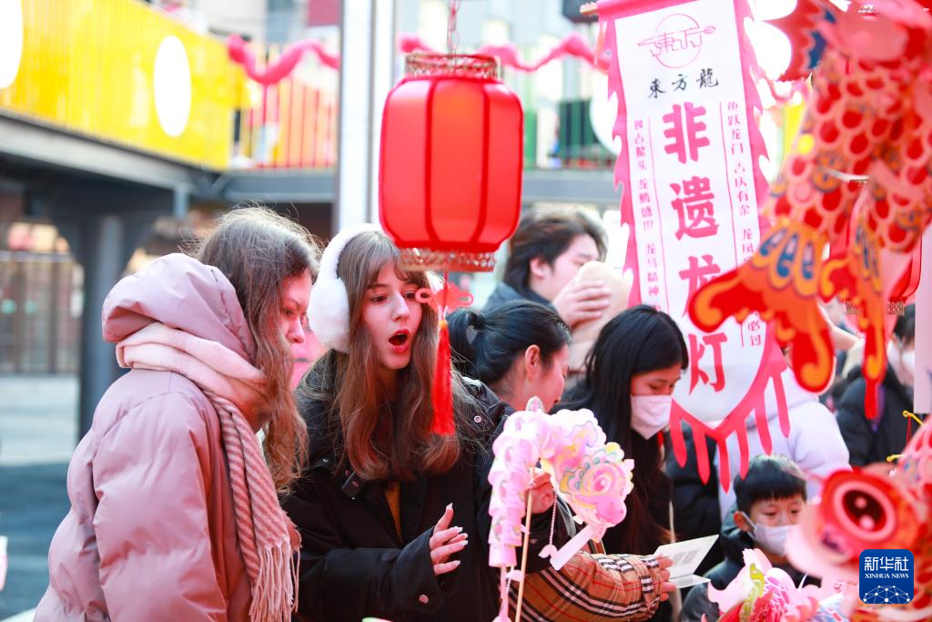 年味漸濃迎春節
