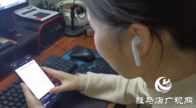 警惕！耳機正在悄悄偷走你的聽力 全國愛耳日專家發出健康提醒