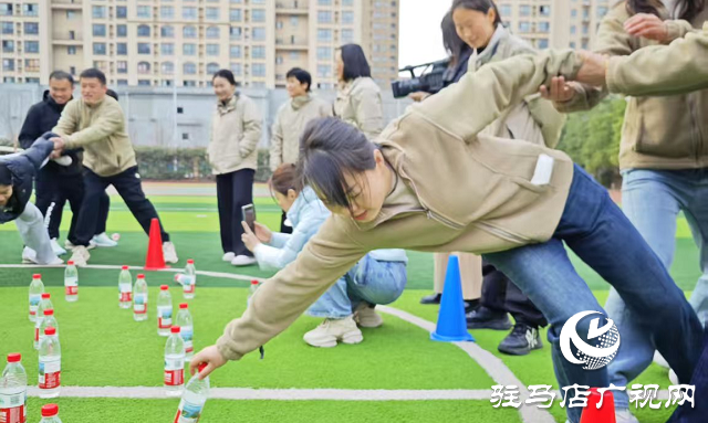 駐馬店市第三十三小學舉辦慶“三八節”趣味運動會