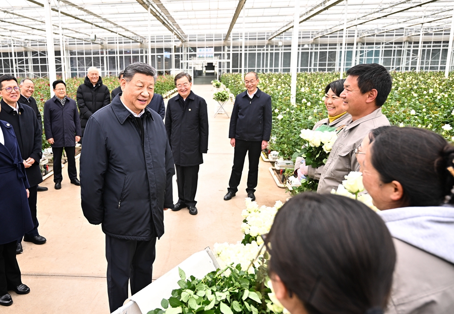 習近平：解放思想改革創新奮發進取真抓實干 在中國式現代化進程中開創云南發展新局面