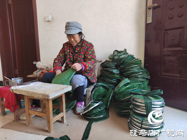 西平縣柏亭街道席趙村：聚焦“一村一品” 發展漁網漁具加工