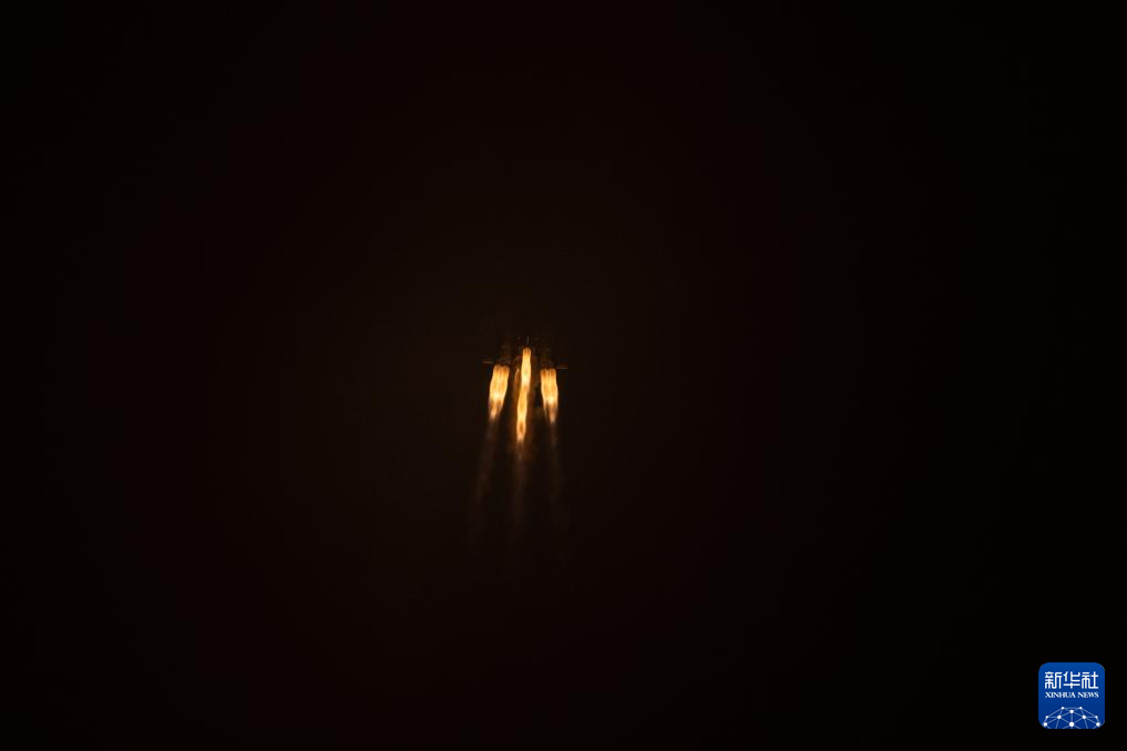 我國成功發射衛星互聯網低軌衛星