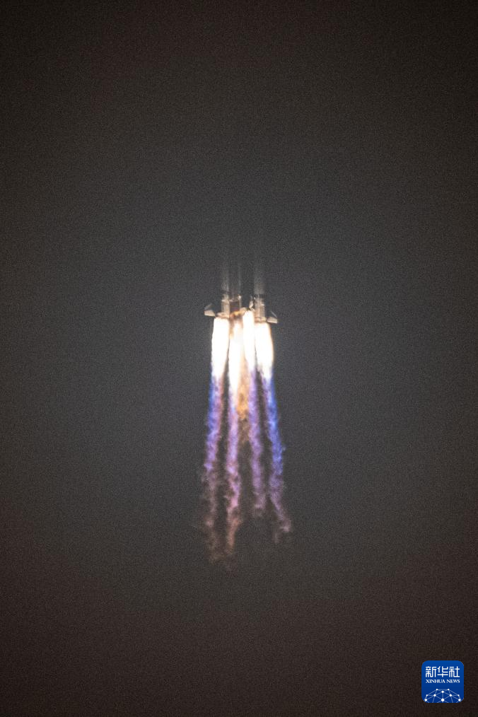 我國成功發射衛星互聯網低軌衛星