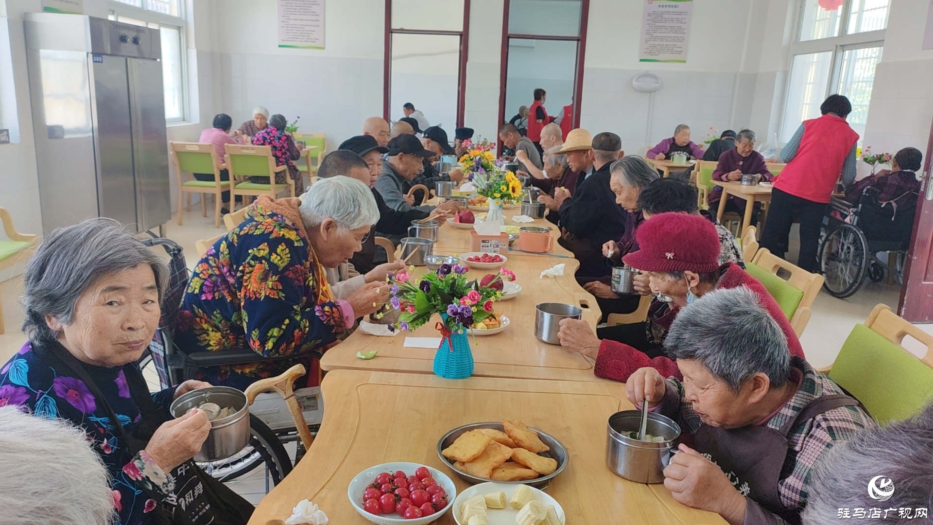正陽縣：養老院母親節歡樂多