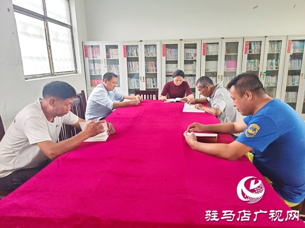 平輿縣萬金店鎮：農家書屋點亮文明新風