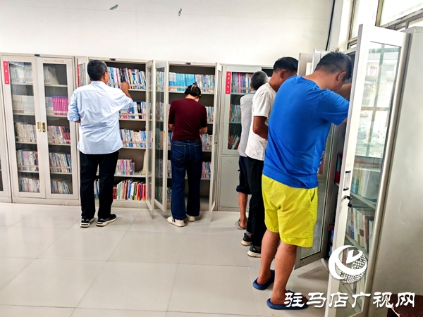 平輿縣萬金店鎮：農家書屋點亮文明新風