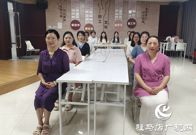 駐馬店市總工會職工夜校美化聲音班結業