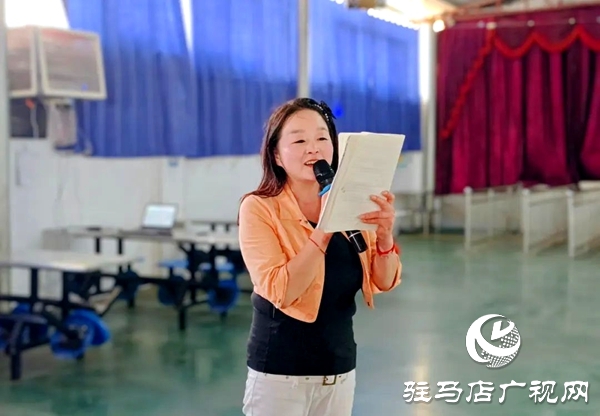 平輿縣身邊好人協會會員李丹：好人精神傳薪火 公益課堂潤童心