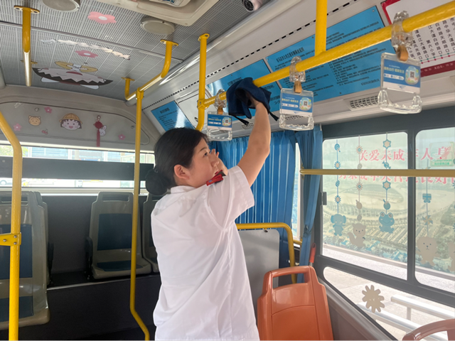 從車廂到考場 駐馬店市公交公司暖心護航中考學子
