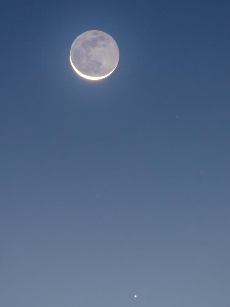 限時觀測！6月27日日落后水星伴月