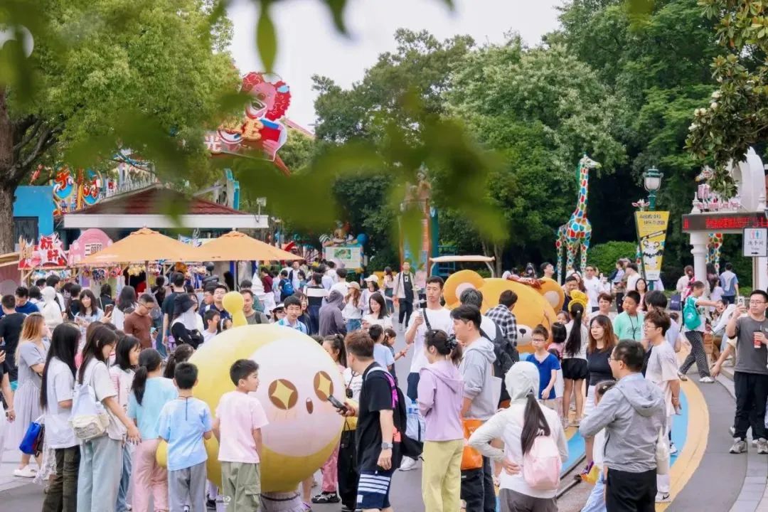 亞洲首臺站立式過山車要來上海了！