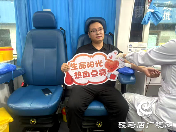 平輿縣萬金店鎮：熱血點燃希望，愛心傳遞力量