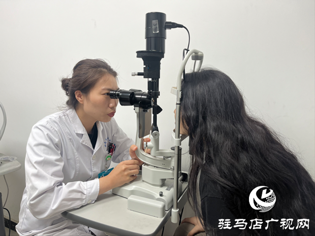 暑期孩子近視防控正當時 醫生支招科學護眼