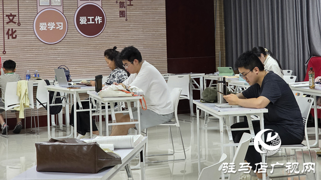 避暑學習兩不誤！駐馬店市職工圖書館成暑假熱門打卡地