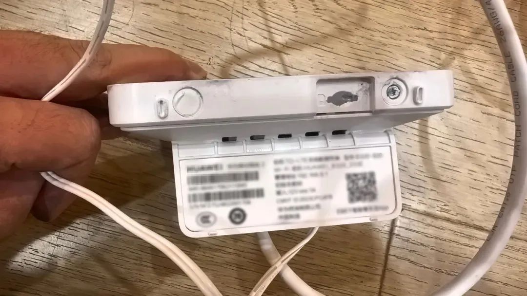 發現這種設備，請立即報警！