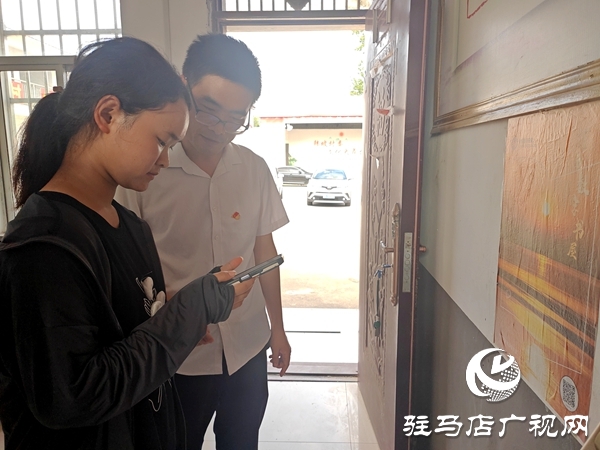 平輿縣辛店鄉：積極推廣“數字書屋”  開啟群眾“指尖閱讀”